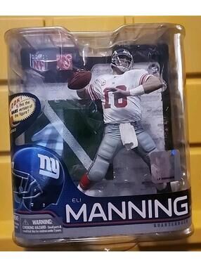 MCFARLANE NFL 26 ELI MANNING VARIANT 768 /2500